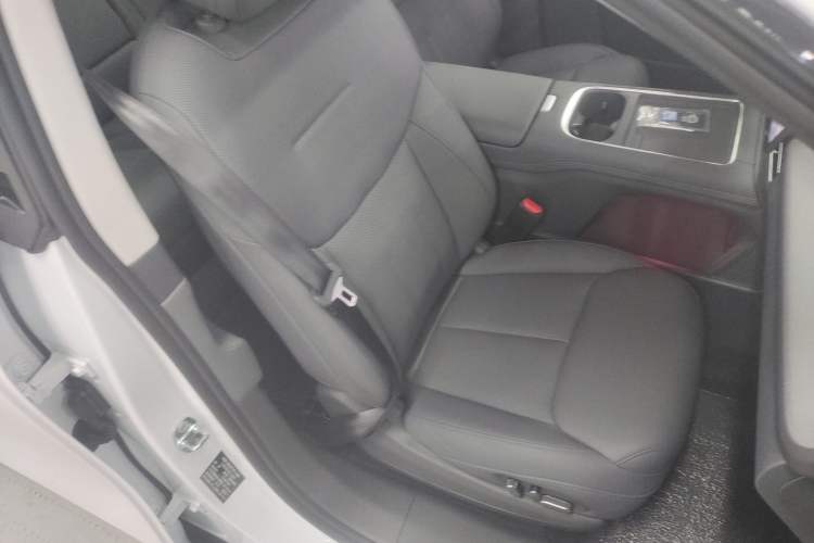 Used XPeng G6 2025 625 Long-Range Max Flagship Edition
