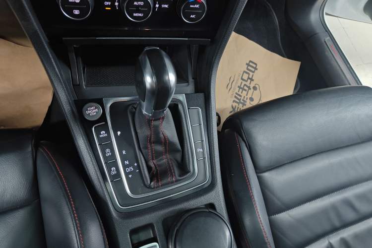 Used Volkswagen Golf GTI 2016 2.0 TSI GTI
