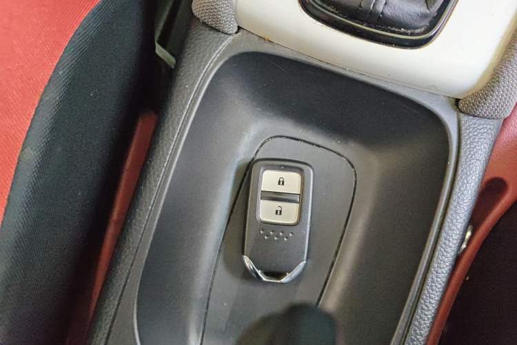 Used Honda LIFE 2021 1.5L CVT SPORT Heartbeat Edition