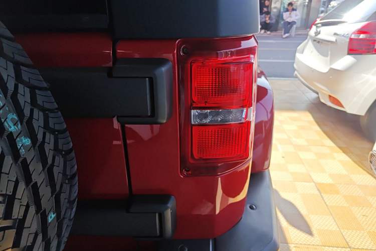 Used  BJ40 2017 40L 2.3T Automatic All-Wheel Drive Ring of the Tower Champion Edition
