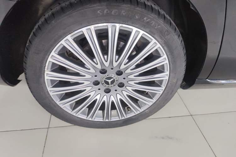 Used Mercedes-Benz E-Class 2021 Facelift E 300 L Stylish Edition