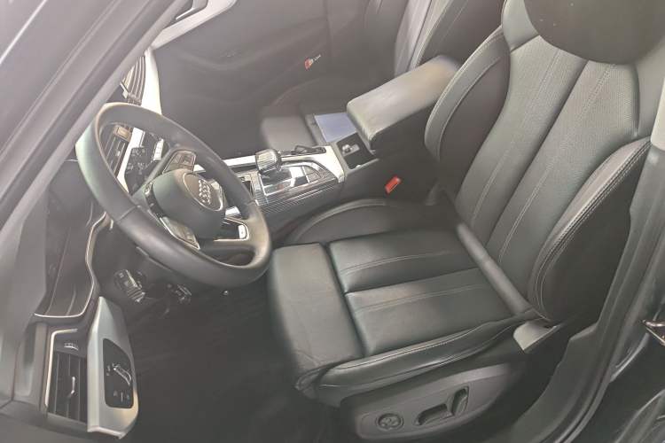 Used Audi A4L 2022 40 TFSI Luxury Dynamic Model
