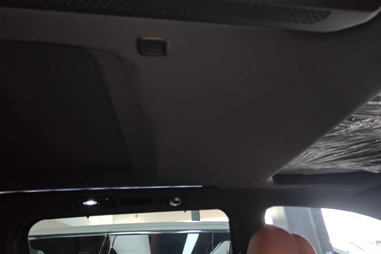 Used GAC Trumpchi Xiangwang M8 2025 Qiankun Series Pro Comfort Cabin
