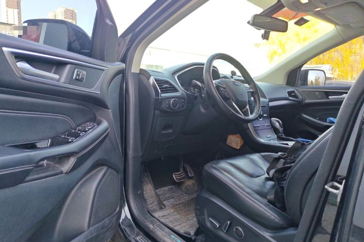 Used Ford Edge 2015 2.0T GTDi Four-Wheel Drive Prestige Model
