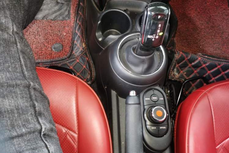 Used  MINI 2019 1.5T ONE PLUS
