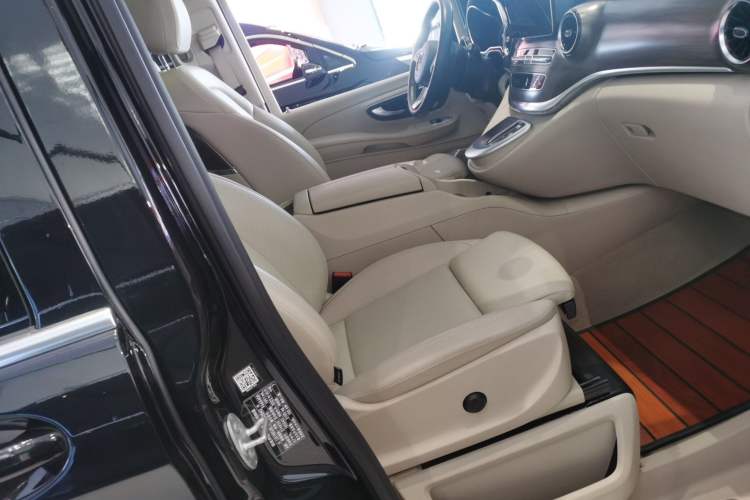 Used Mercedes-Benz V-Class 2022 V 260 L Long Wheelbase Prestige Edition
