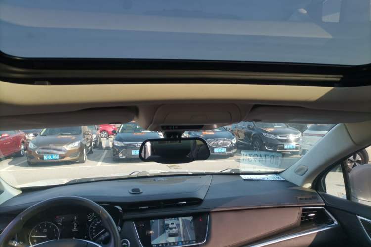 Used Cadillac XT5 2018 25T Luxury Model