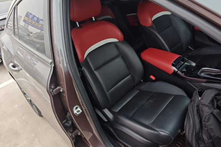 Used MG 5 2022 180 DVVT CVT Youth Luxury Edition
