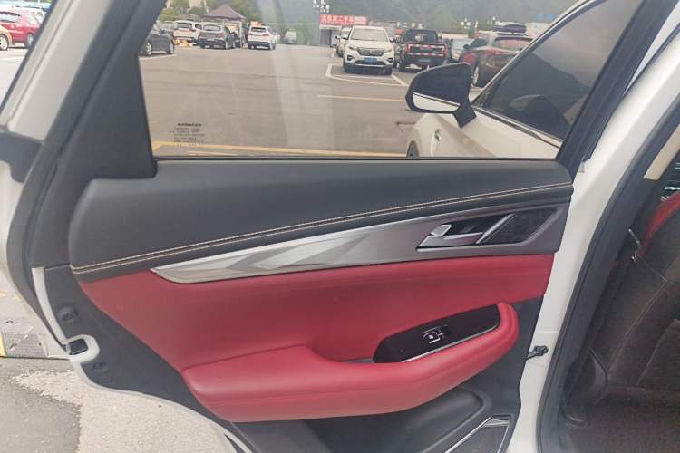 Used Changan CS85 COUPE 2019 1.5T DCT Dynamic Version China VI Standard