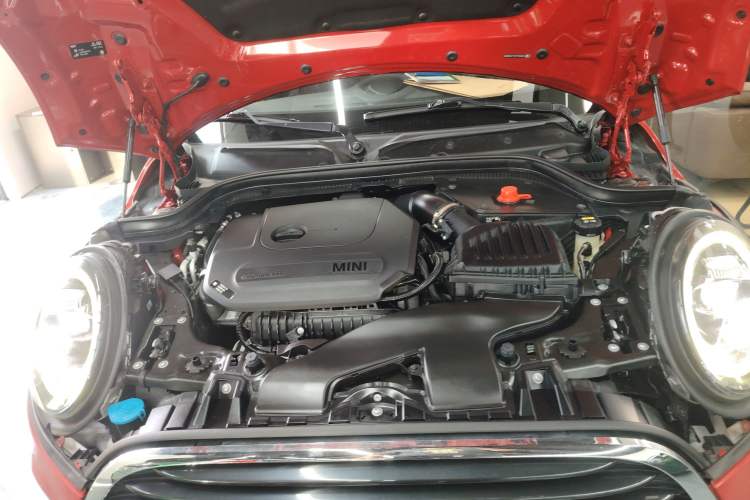 Used  MINI 2019 1.5T COOPER Classic Edition Five-Door Version