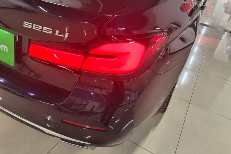 Used BMW 5 Series 2022 Restyled 525Li Luxury Package
