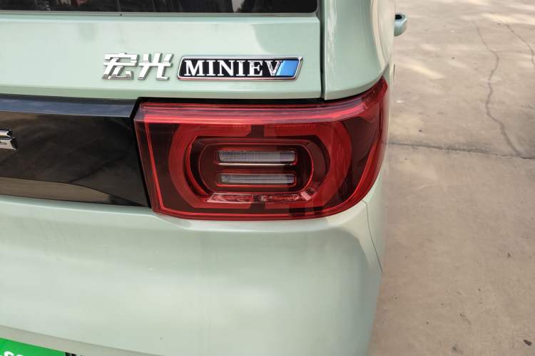 Used Wuling Hongguang MINIEV 2021 Macaron Fashion Edition Lithium-Ion Battery
