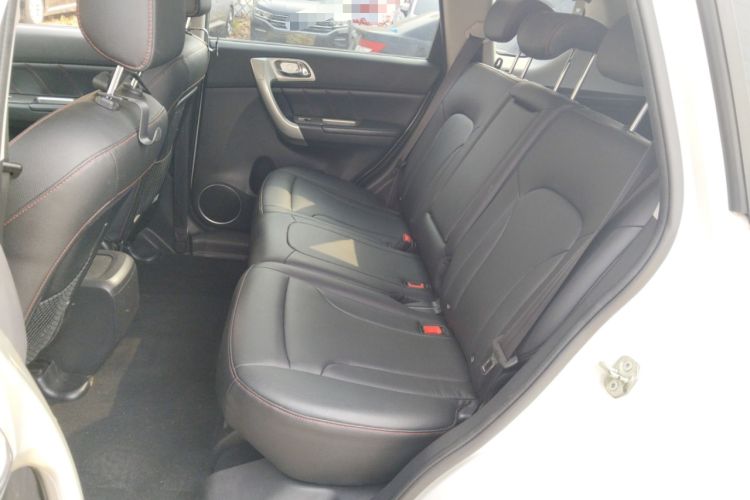 Used Haval H6 2016 Upgraded Model 1.5T Automatic Two-Wheel Drive Elite Version
