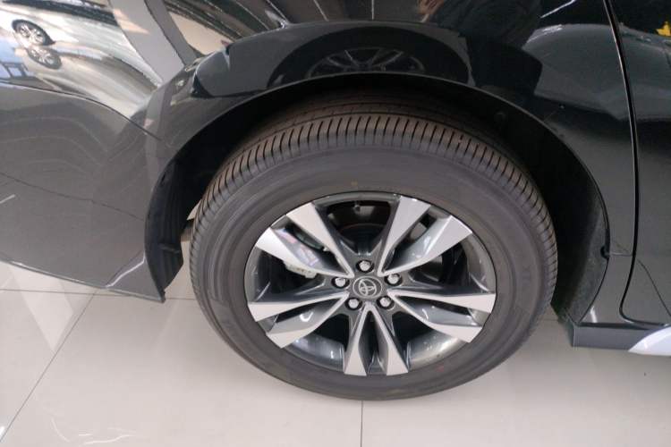 Used Toyota Granvia 2024 2.5L Hybrid Prestige PLUS Four-Wheel Drive Version