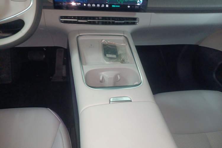 Used XPeng G6 2025 625 Long-Range Max Tech Edition
