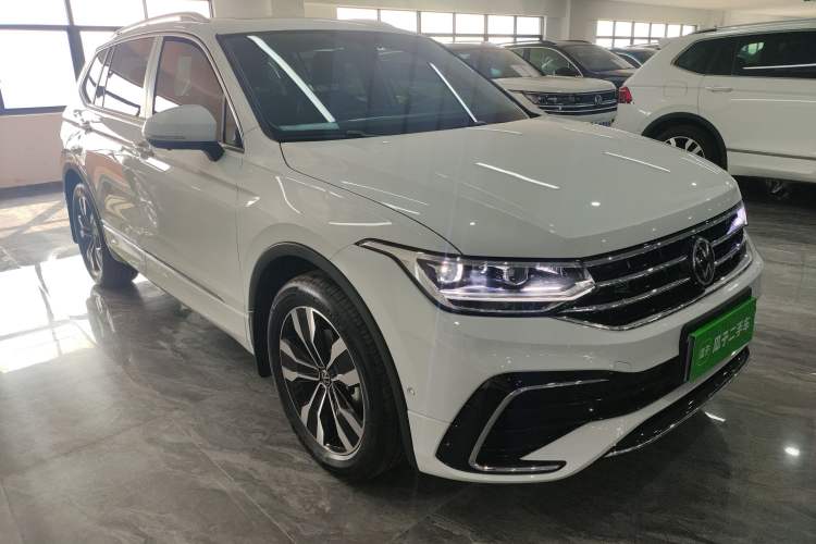 Used Volkswagen Tiguan L 
