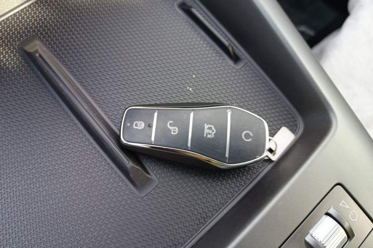 Used BYD Qin PLUS 2025 DM-i Smart Drive 55KM Leading Model
