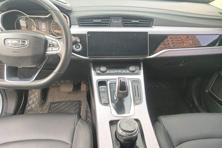 Used Geely Auto Emgrand X7 Sport 2021 Million Edition 1.8TD DCT Two-Wheel Drive Comfort Model
