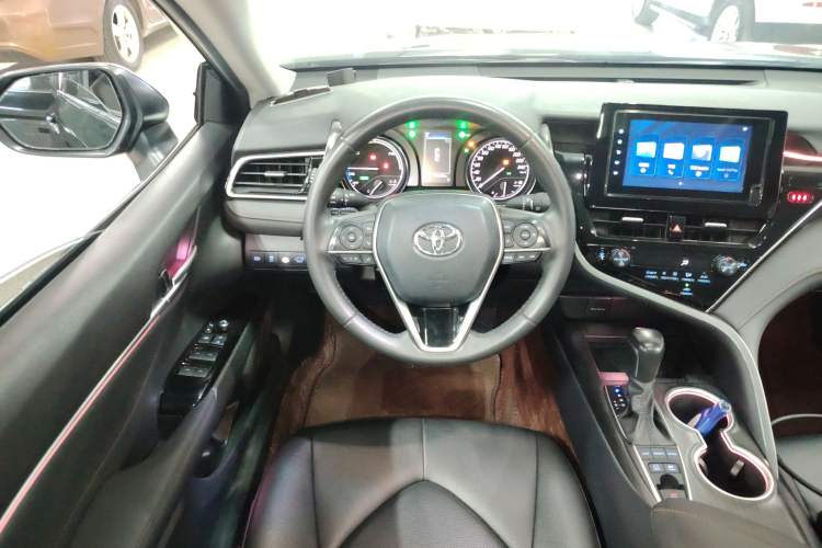 Used Toyota Camry 2021 Dual-Motor 2.5 HGVP Leading Edition
