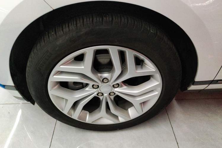 Used Land Rover Range Rover Evoque 2021 Range Rover Evoque 200 PS R-Dynamic Standard Elite Edition