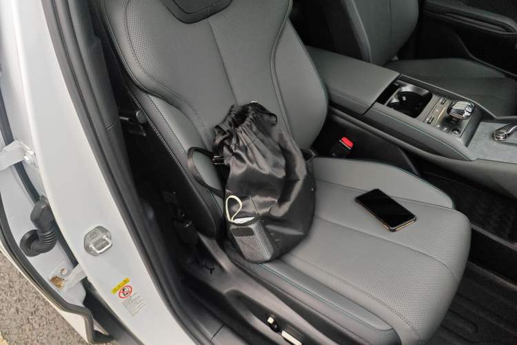 Used BYD Qin L 2025 DM-i Smart Drive 120KM Superior Model
