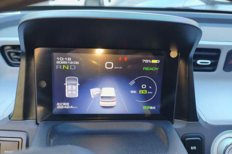 Used Wuling Hongguang MINIEV 2021 Macaron Fashion Model Lithium Iron Phosphate
