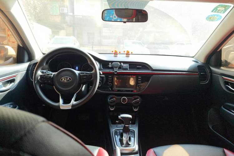 Used Kia KX Cross 2017 1.4L AT GLS
