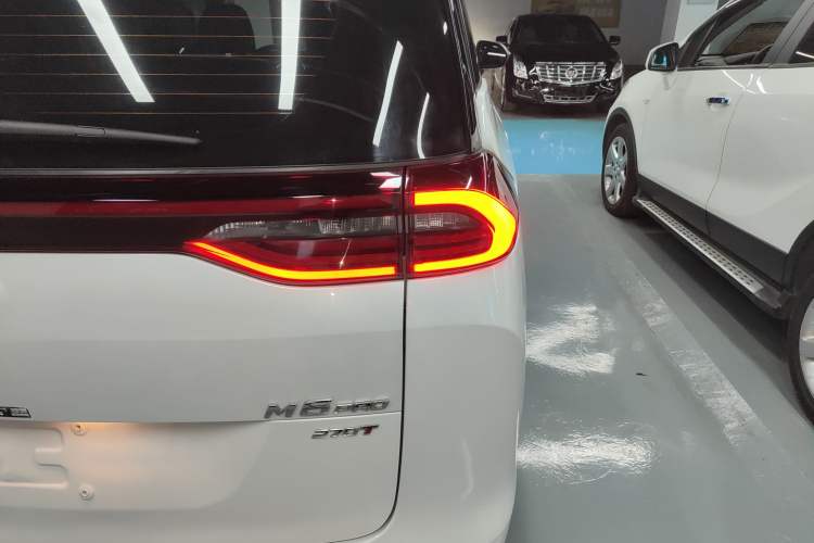 TDK.VehicleDetails.img