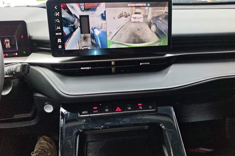 Used Haval H6 2024 1.5T Two-Wheel-Drive Classic Edition
