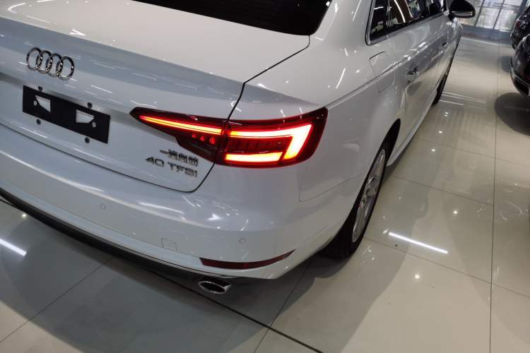 Used Audi A4L 2018 30th Anniversary Edition 40 TFSI Trendy Model
