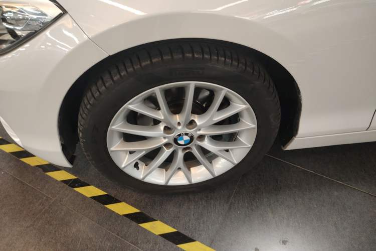 Used BMW 1 Series 2016 120i Leading Model
