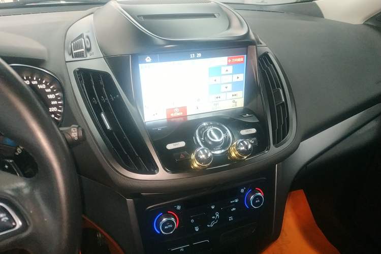 Used Ford Kuga 2017 EcoBoost 180 Two-Wheel-Drive Tiger Leap Model