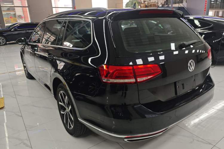 Used Volkswagen Variant 2018 380TSI Two-Wheel Drive Comfort Edition