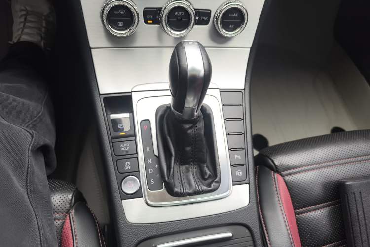 Used Volkswagen FAW-Volkswagen CC 2016 1.8TSI Luxury Model
