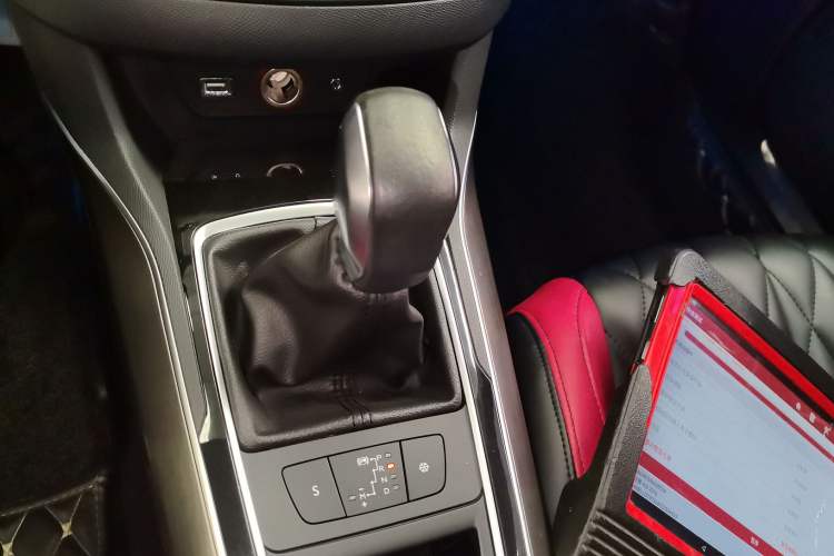 Used Peugeot 408 2016 1.6T Automatic Luxury Edition