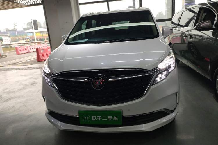 Used Buick GL8 2022 ES Landtrek 653T Luxury Edition
