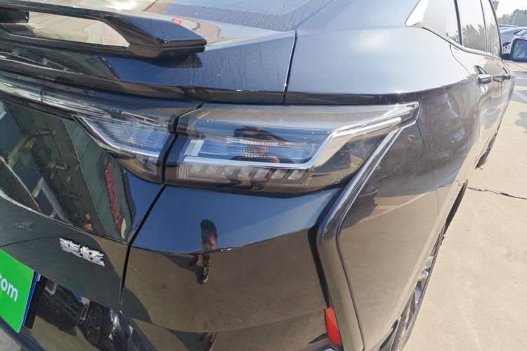 Used Dongfeng Aeolus Yixuan 2023 Mach Edition 1.5L Automatic Chasing Wind Version
