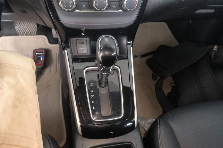 Used Nissan Sylphy 2019 1.6XV CVT Smart Connect Luxury Edition China VI Standard
