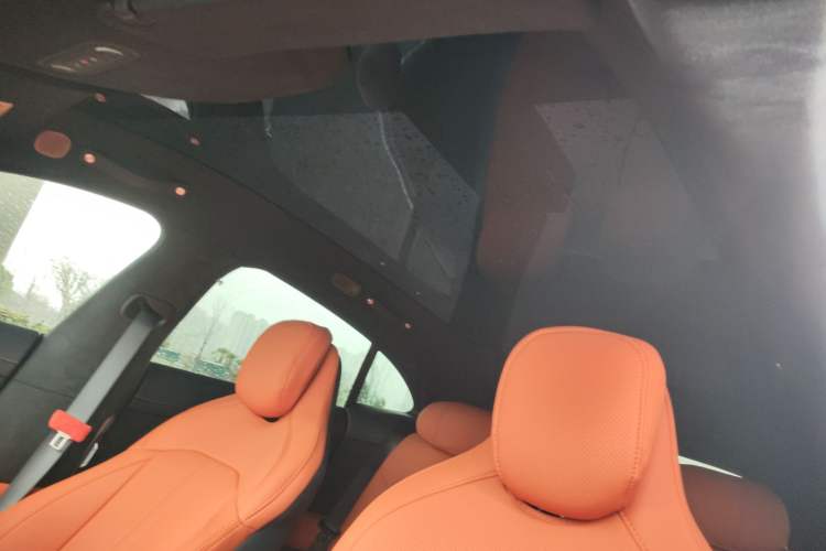 Used Xiaomi Auto YU7 2025 Ultra-Long Range High-Performance All-Wheel-Drive Max Edition
