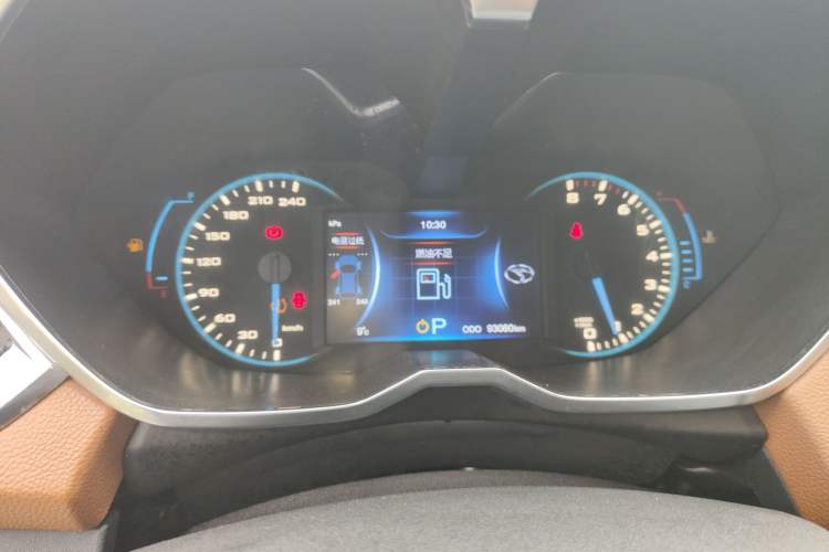 Used Soueast DX7 2017 1.5T Automatic Luxury Model
