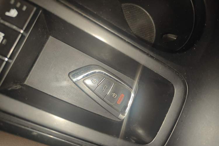 Used GAC Trumpchi GS4 2018 235T Automatic Two-Wheel Drive Luxury Smart Connectivity Version
