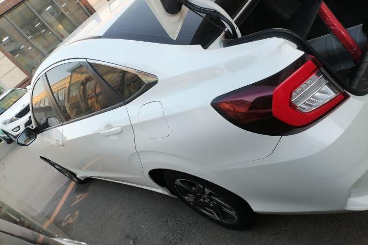 Used Honda Envix 2019 180TURBO CVT Enjoyment Edition China VI
