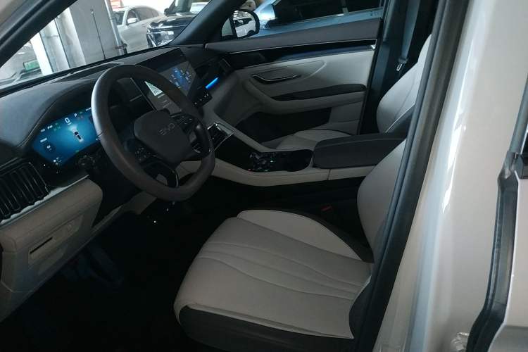 Used BYD Song PLUS New Energy 2025 DM-i Smart Drive 112KM Prestige Model
