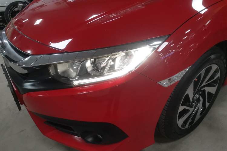 Used Honda Civic 2016 220TURBO CVT Luxury Edition
