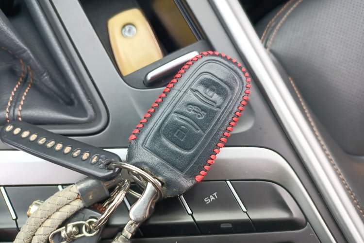 Used Geely Auto Vision X6 2018 1.4T CVT 4G Connected Luxury Version
