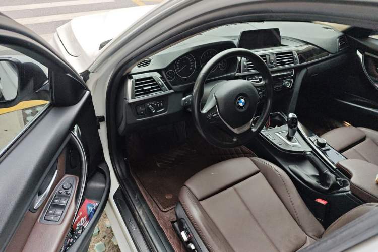 Used BMW 3 Series 2018 320Li Fashion Model
