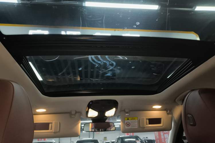 Used BMW i3 2022 eDrive 35 L
