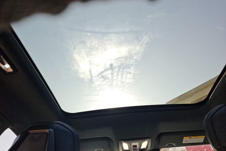 Used Changan UNI-V 2022 1.5T Smart Navigation Version
