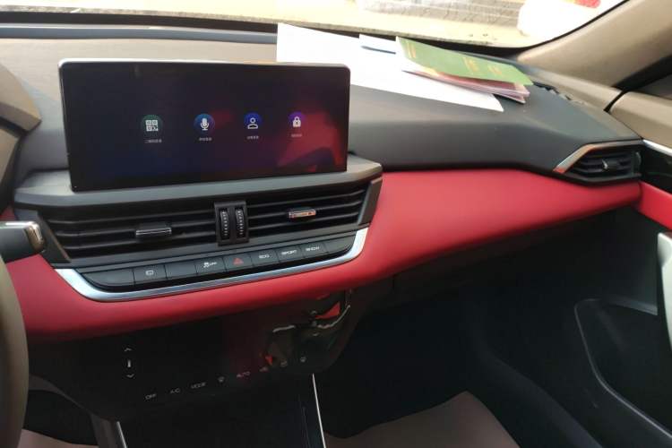 Used Dongfeng Aeolus Yixuan 2020 230T Automatic Cool Track Rider Edition
