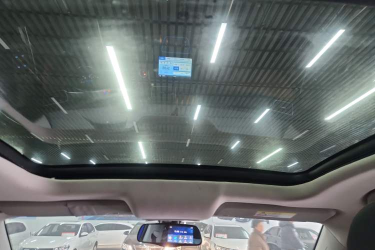 Used JMC Yusheng S330 2016 1.5L GTDi Automatic Two-Wheel Drive Prestige Edition
